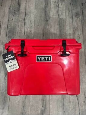 Yeti Red Tundra 35 Hard Cooler